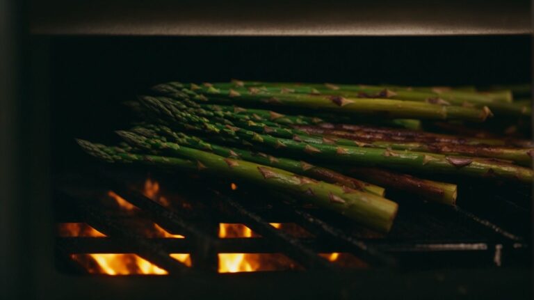 How to Cook Asparagus Under the Grill?